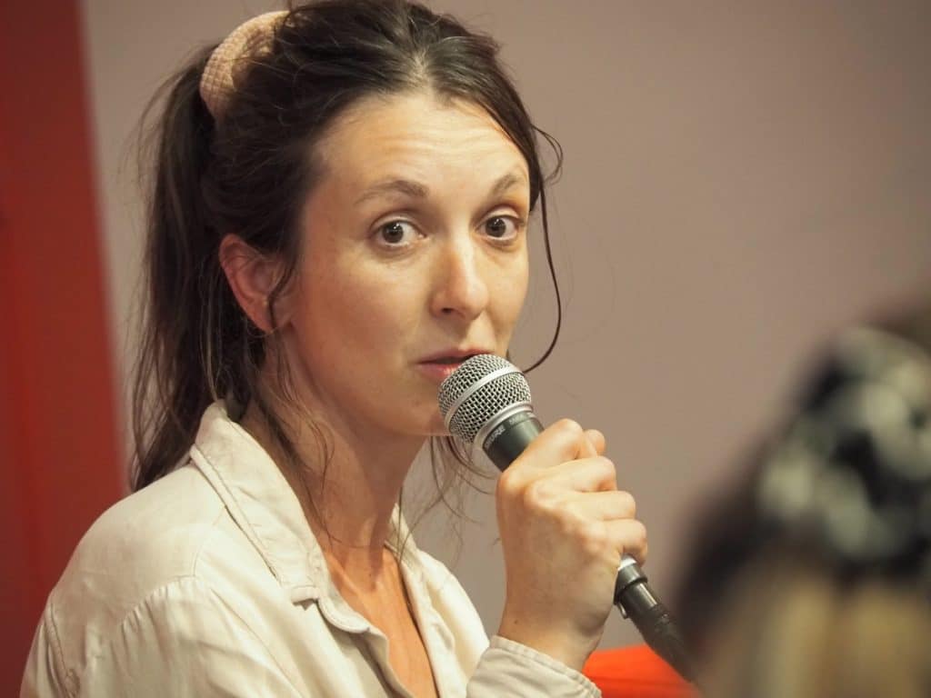 Portrait de Pauline Bénéteau durant la rencontre sur les jardins partagés