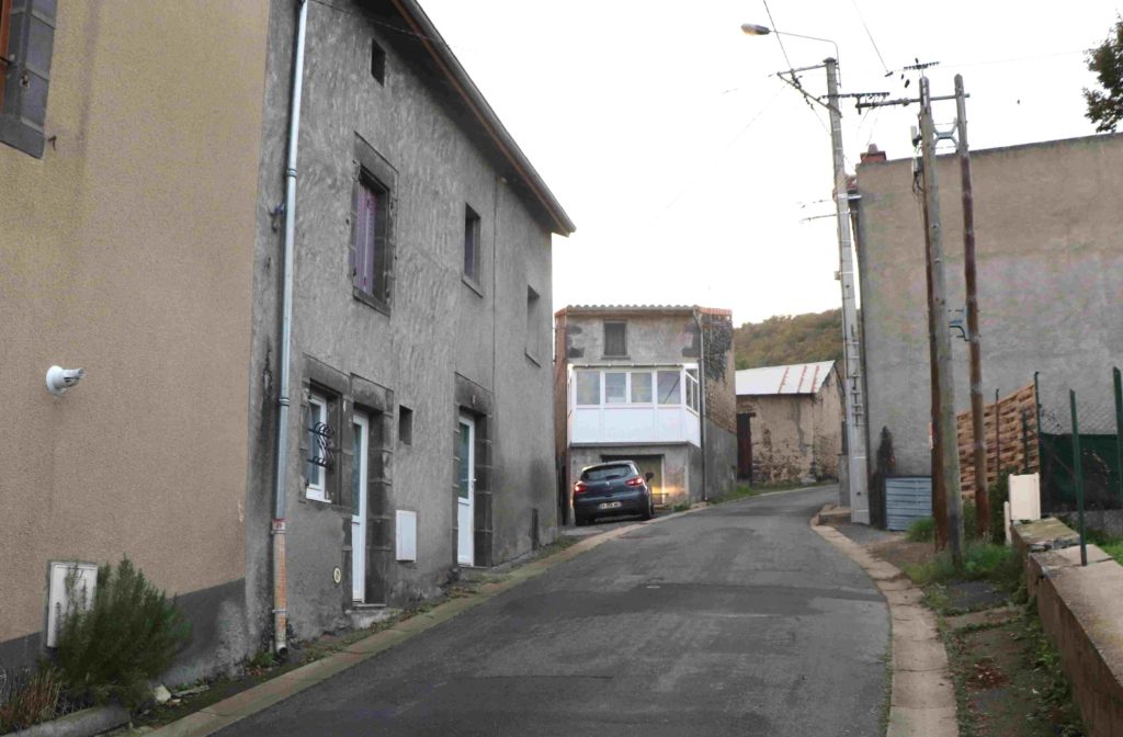 Une rue dans le haut de Sayat