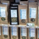 Sachets de tisane de la marque Oxalis en rayon dans un magasin